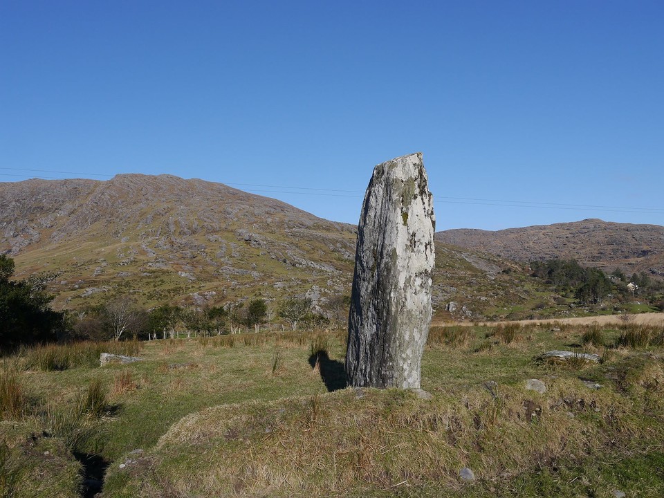 Coomgira (Standing Stone / Menhir) by Meic