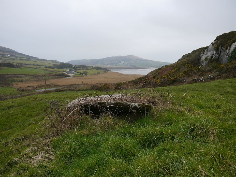 Ballyvoge Beg (Wedge Tomb) by Meic