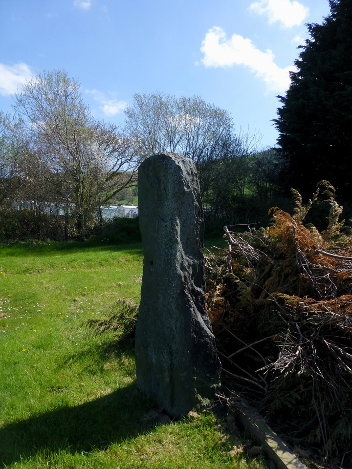 Llwyn-on-Fach (Standing Stone / Menhir) by thesweetcheat