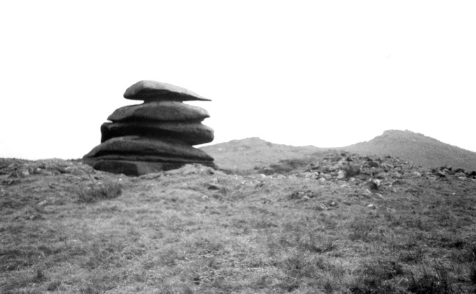 Showery Tor (Ring Cairn) by pure joy