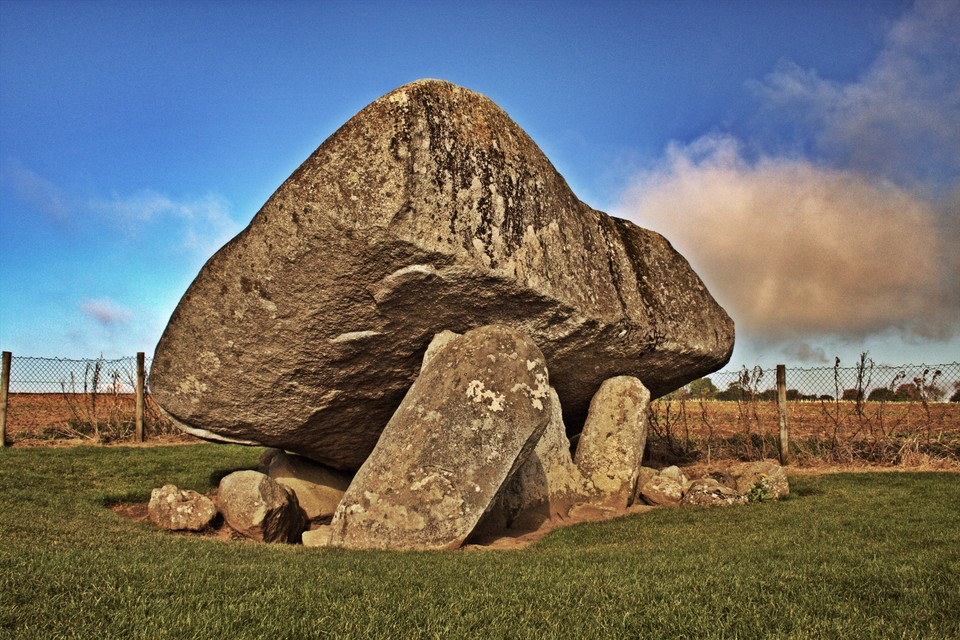 Browne's Hill (Portal Tomb) by muller