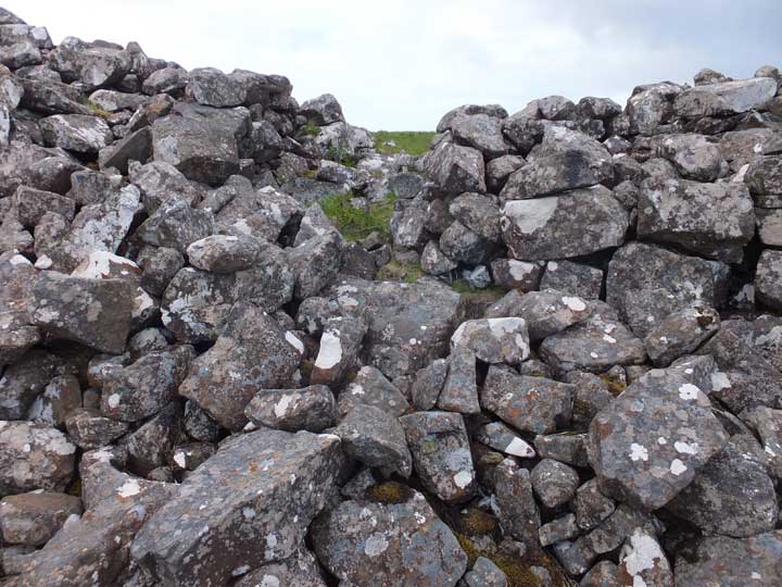 Dun Liath, Kilmuir (Stone Fort / Dun) by LesHamilton