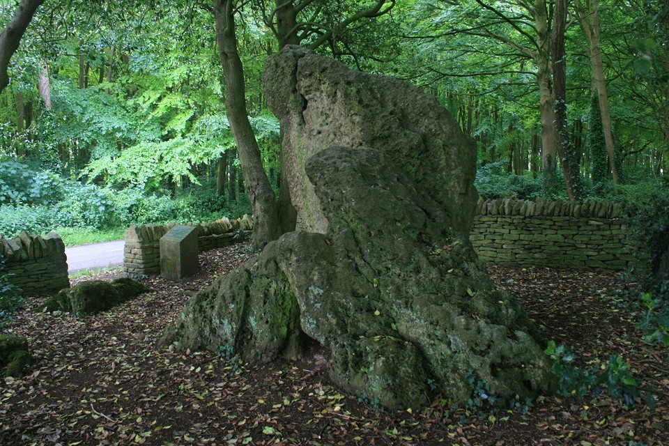 The Hoar Stone (Chambered Tomb) by postman
