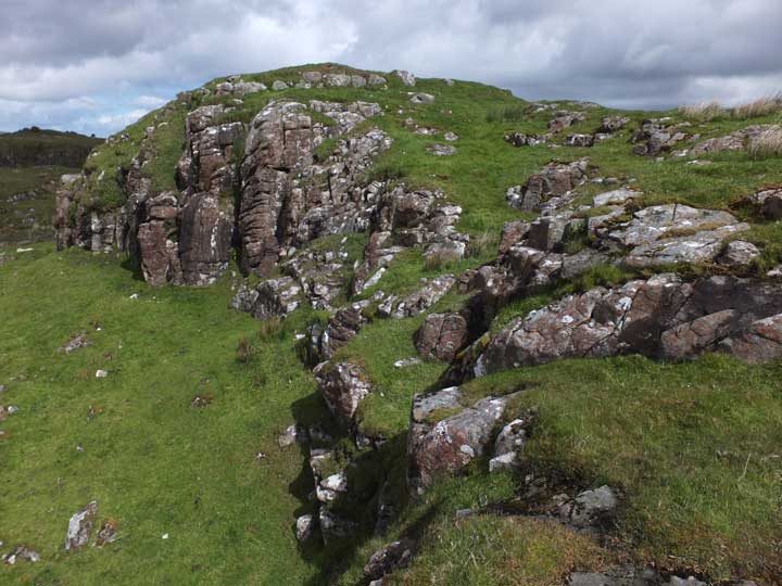Dun Chaich (Stone Fort / Dun) by LesHamilton
