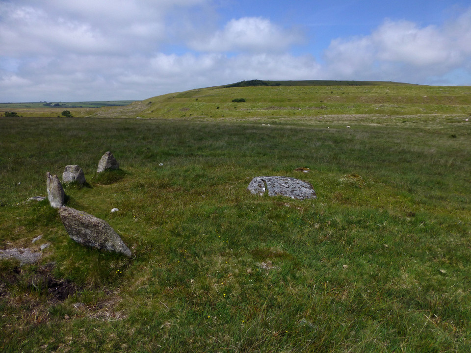 Dinnever Hill kerbed cairn (Kerbed Cairn) by thesweetcheat