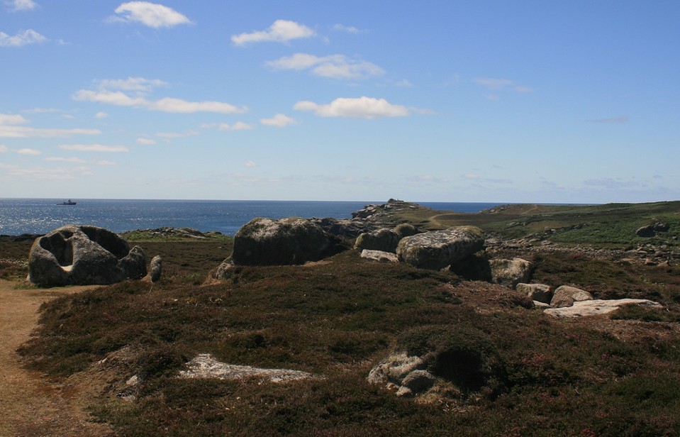 Porth Hellick Downs (Cairn(s)) by postman