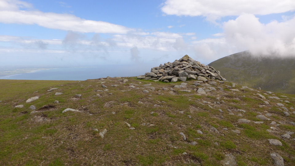 Slieve Commedagh (Cairn(s)) by thelonious