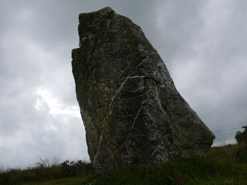 Men Gurta (Standing Stone / Menhir) by Meic