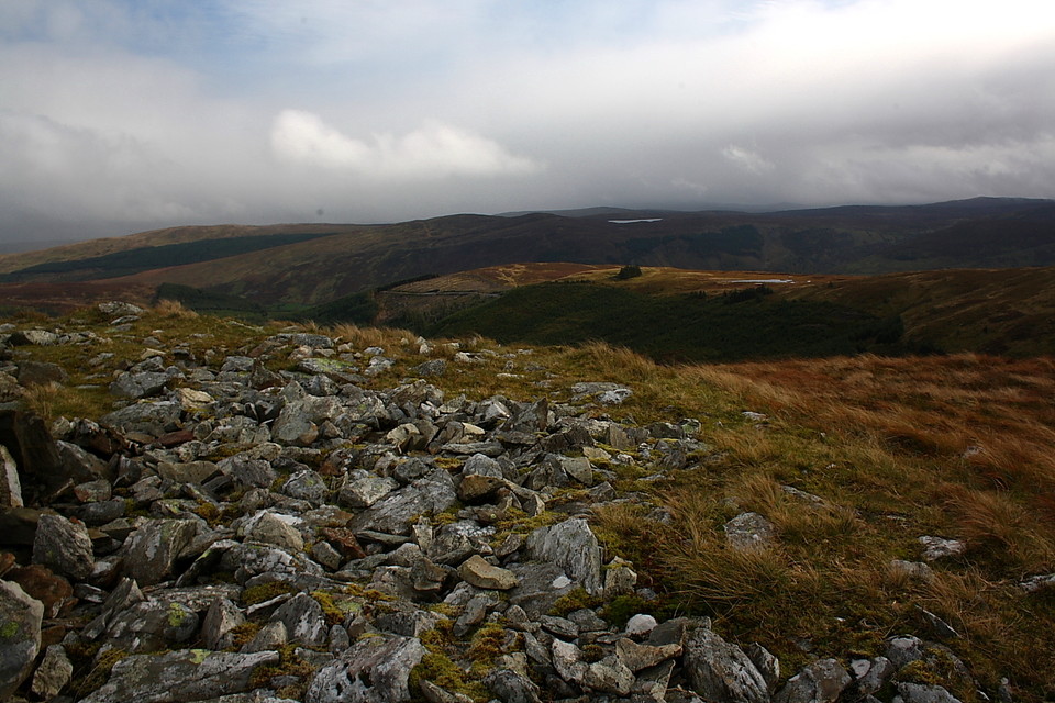 Y Ro Wen (Cairn(s)) by GLADMAN