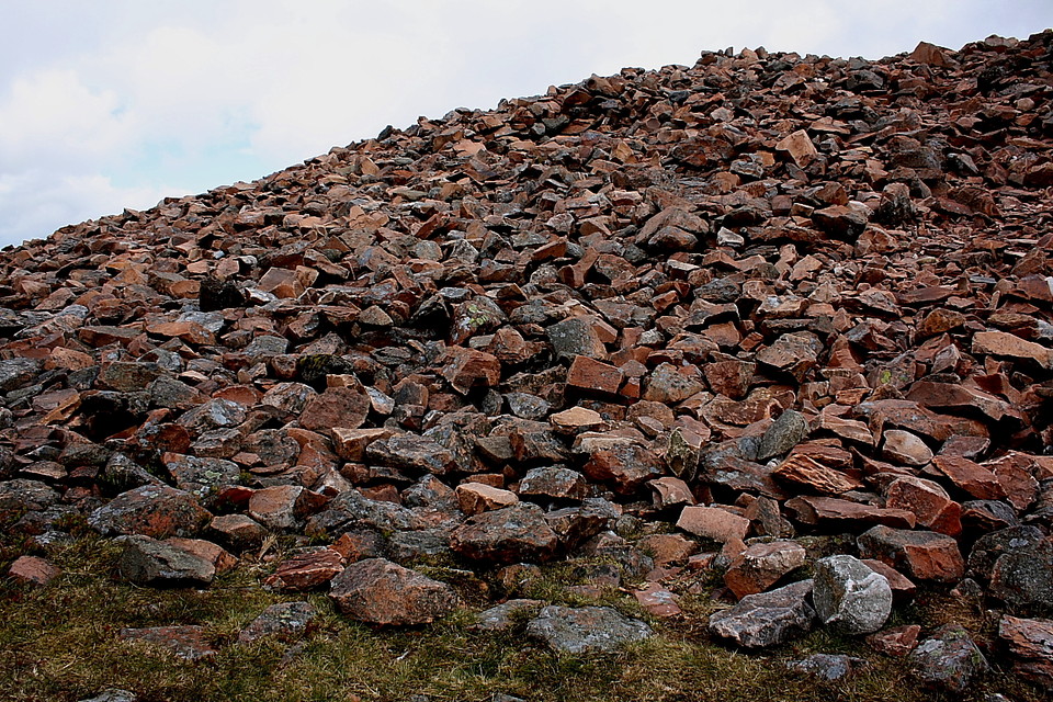 Tinto (Cairn(s)) by GLADMAN