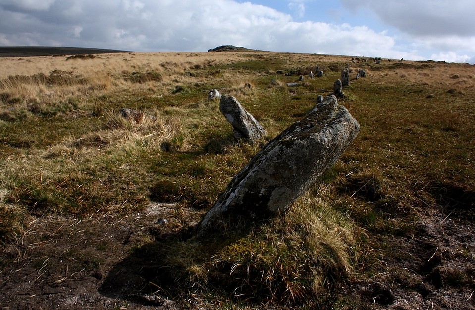Hart Tor (Stone Row / Alignment) by GLADMAN