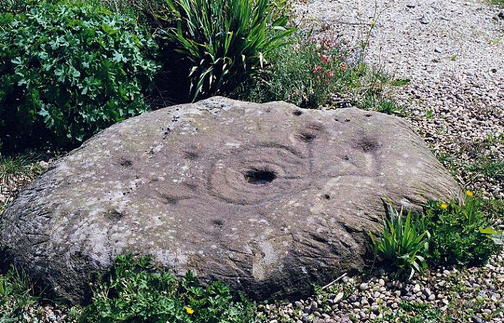 Ashover (Cup and Ring Marks / Rock Art) by fitzcoraldo