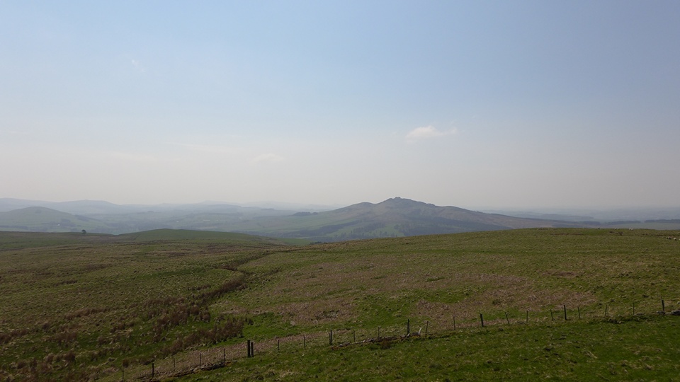 Rubers Law (Hillfort) by thelonious
