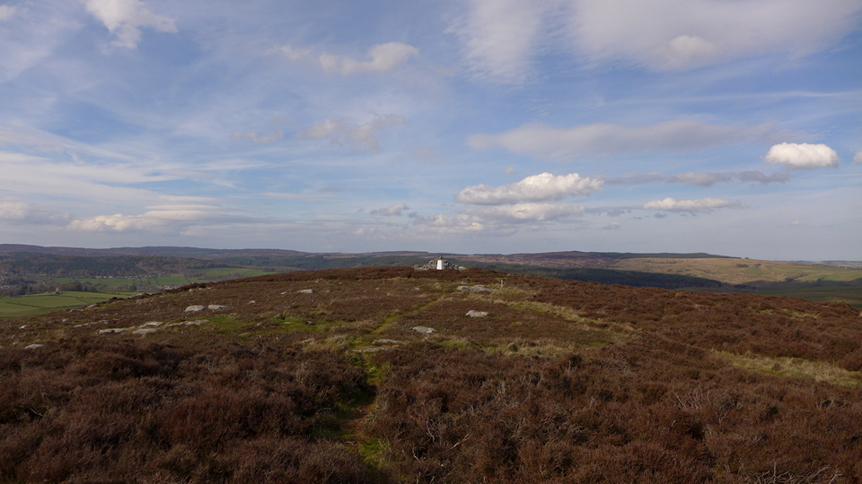 Garleigh Hill (Cairn(s)) by thelonious