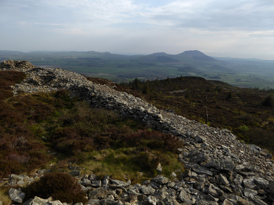 Garn Boduan (Hillfort) by thesweetcheat