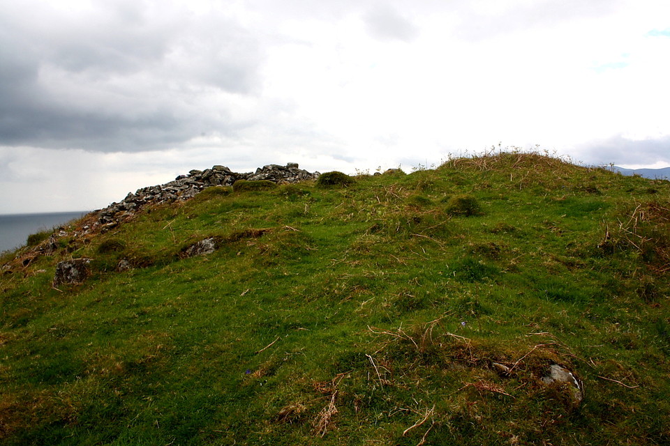 Dun Scalpsie (Stone Fort / Dun) by GLADMAN