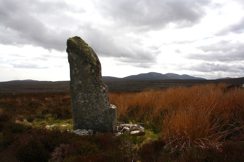 Cnoc Na Maranaich (Standing Stone / Menhir) by GLADMAN