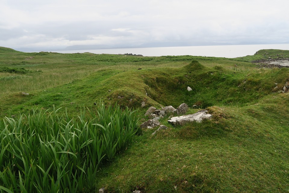 Kildonnan (Chambered Cairn) by thelonious