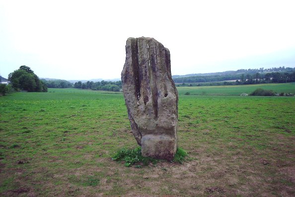 Pinnelhill (Standing Stone / Menhir) by nickbrand