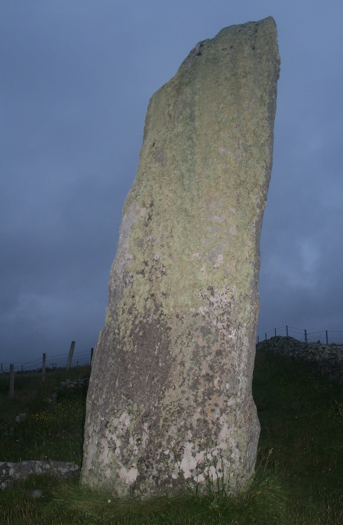 Clach an Trushal (Standing Stone / Menhir) by postman