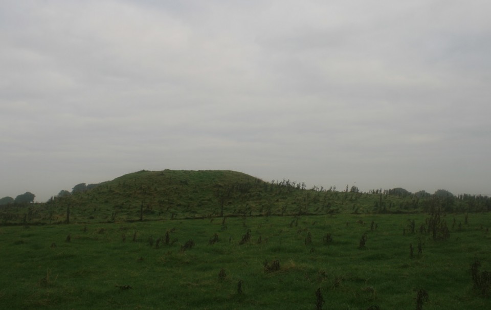 Gib Hill (Long Barrow) by postman