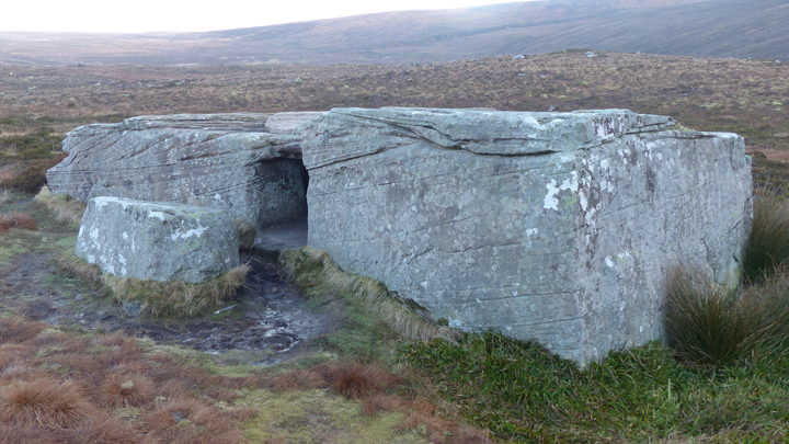 The Dwarfie Stane (Chambered Tomb) by wideford