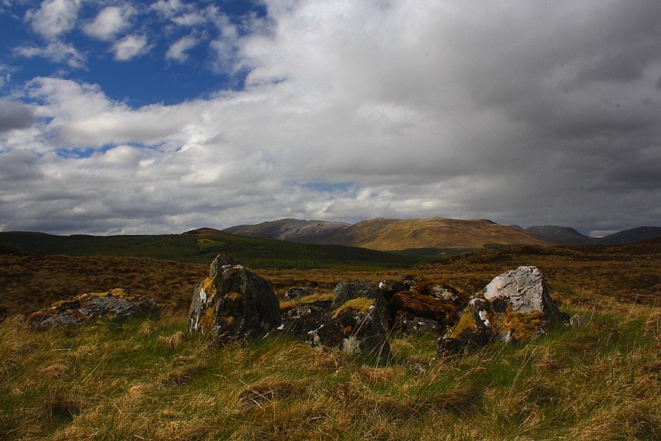 Cnoc Chaornaidh North-West (Chambered Cairn) by GLADMAN