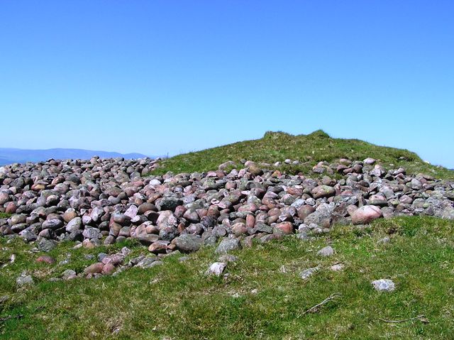 Cairn Of Shiels (Cairn(s)) by drewbhoy