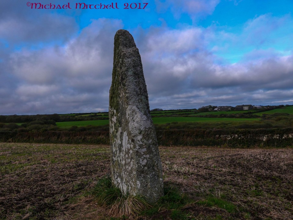 The Blind Fiddler (Standing Stone / Menhir) by Meic