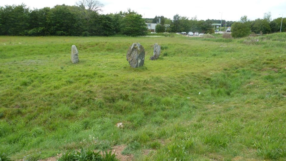 Broomend of Crichie (Circle henge) by Nucleus
