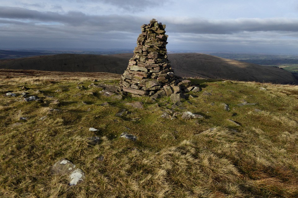 Fan Nedd (Northern summit) (Round Cairn) by thesweetcheat