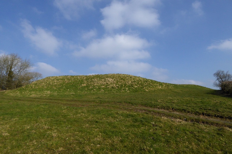 Maes Knoll (Hillfort) by thesweetcheat