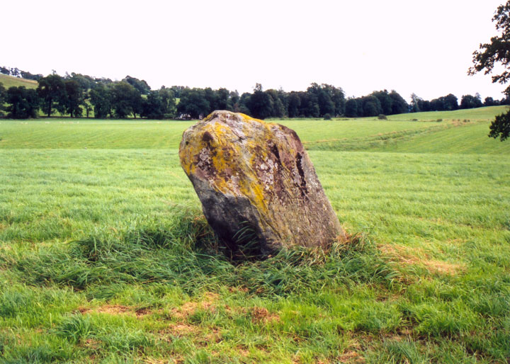 Witches Stone (Monzie) (Standing Stone / Menhir) by BigSweetie