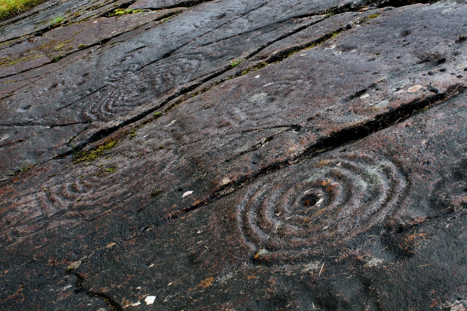 Achnabreck (Cup and Ring Marks / Rock Art) by GLADMAN
