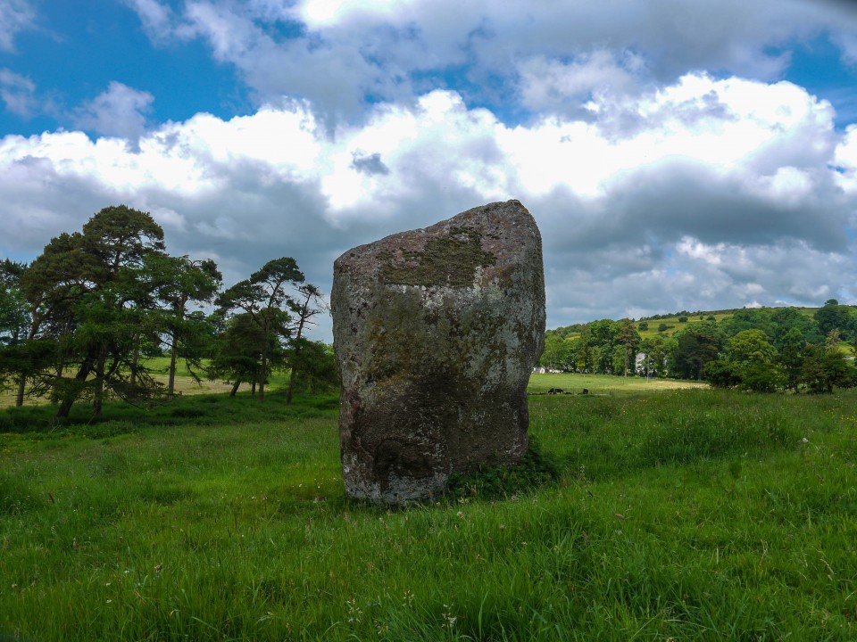 The Pillar Stone (Standing Stone / Menhir) by Meic