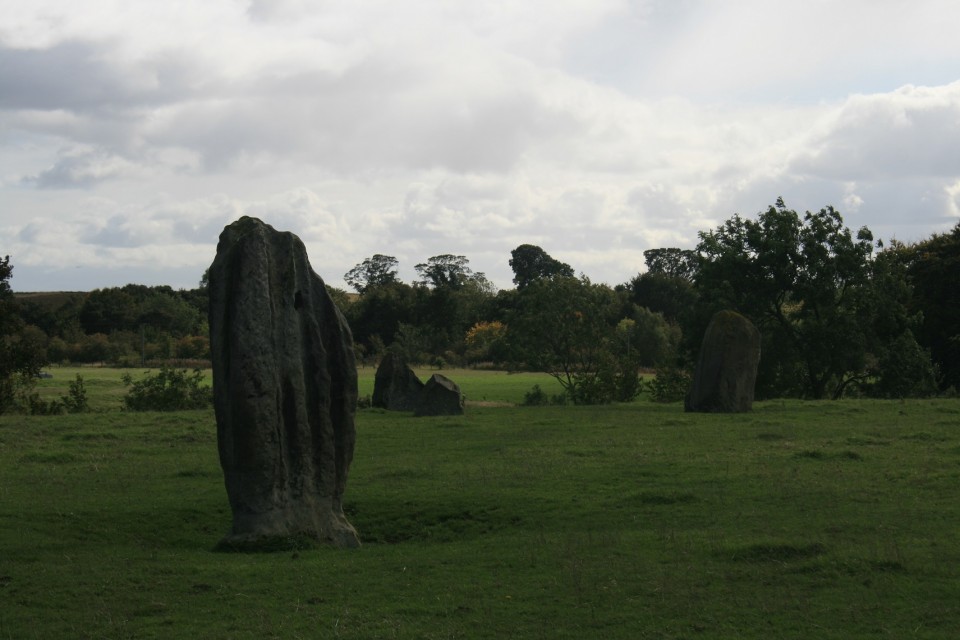 Tuilyies (Standing Stones) by postman