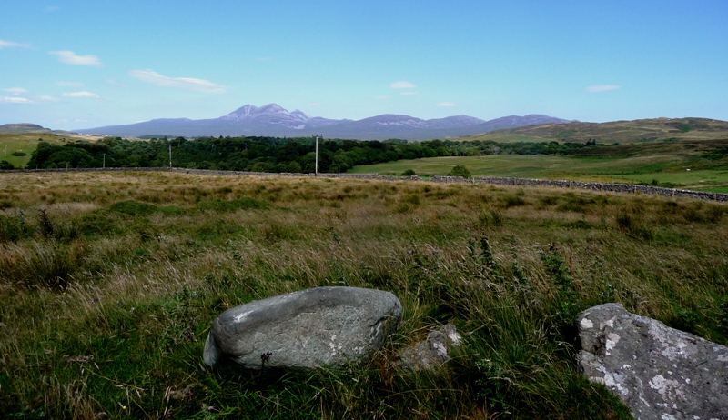 Suidh' An Eoin Mor (Standing Stone / Menhir) by drewbhoy