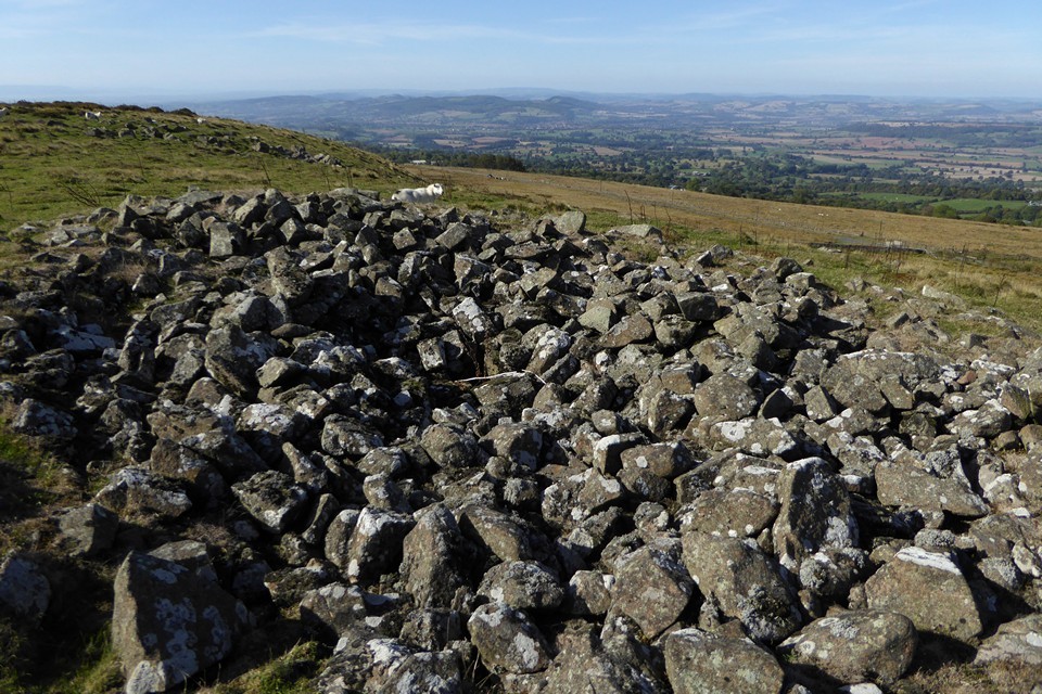 Hoar Edge (Cairn(s)) by thesweetcheat