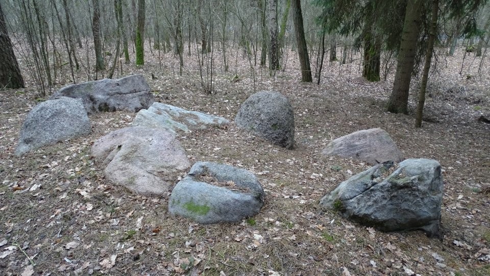 Lüdelsen 4 (Chambered Tomb) by Nucleus