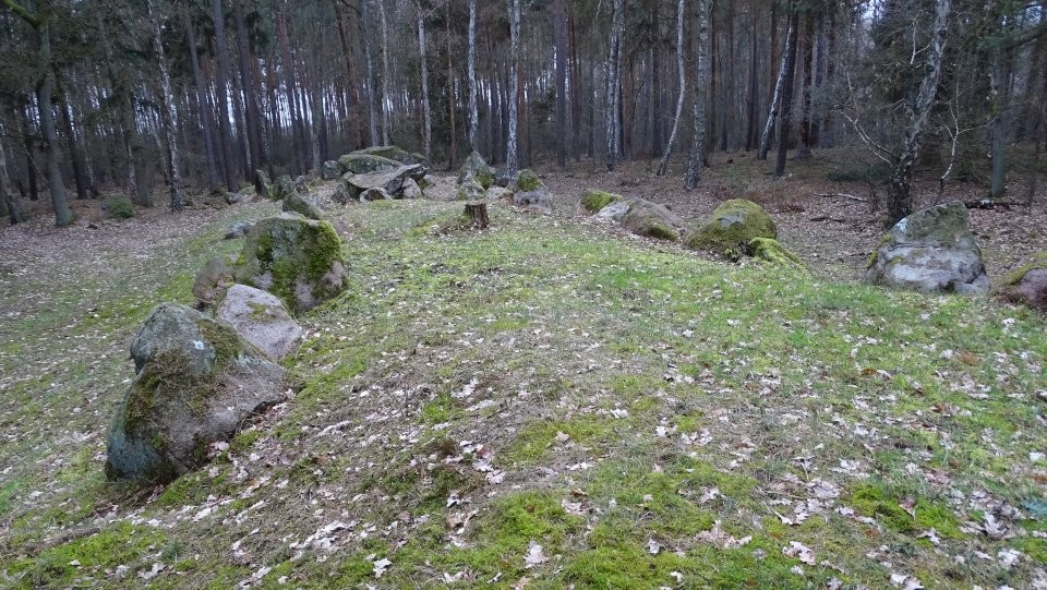 Lüdelsen 6 (Passage Grave) by Nucleus