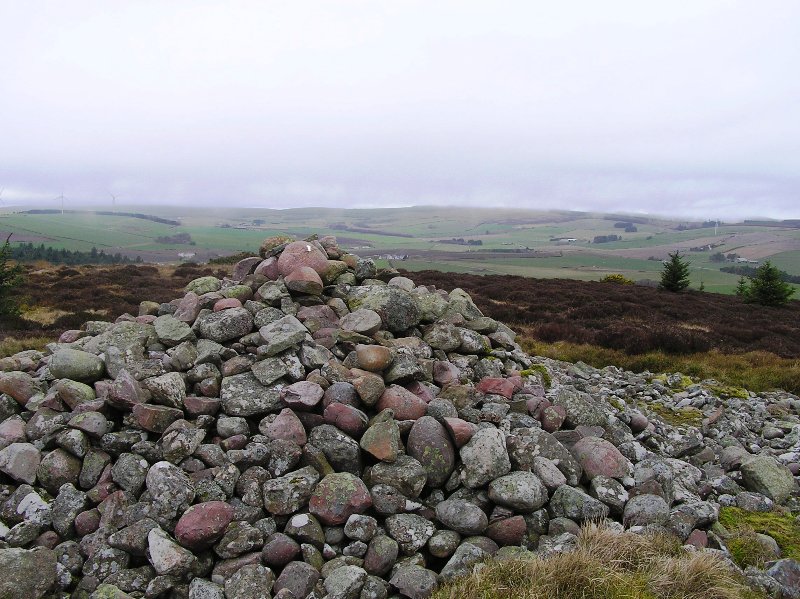 Carmont Hill (Cairn(s)) by drewbhoy