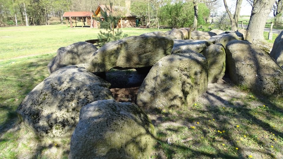 Steinfeld (Chambered Tomb) by Nucleus