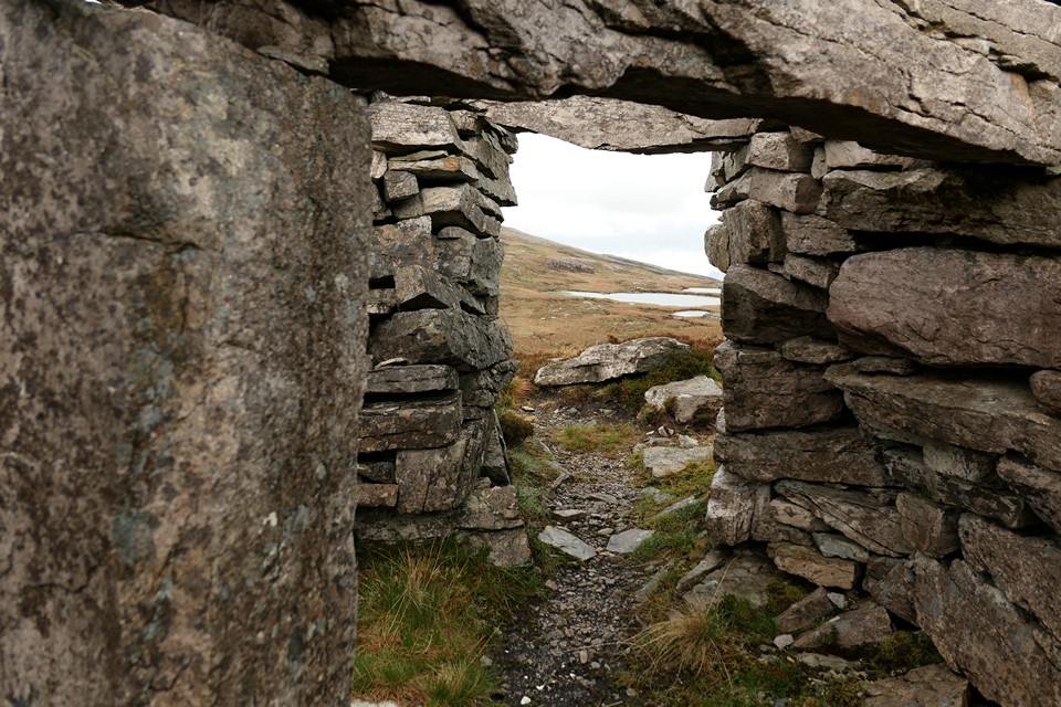 Meall Meadhonach, Loch Eriboll (Ancient Village / Settlement / Misc. Earthwork) by thelonious