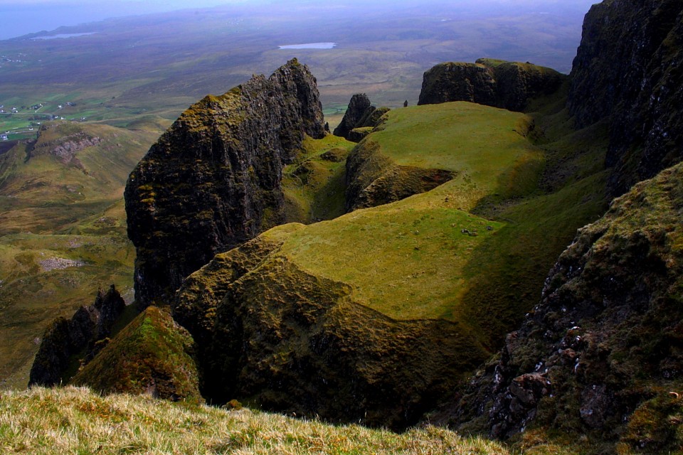 The Table, Quiraing (Natural Rock Feature) by GLADMAN