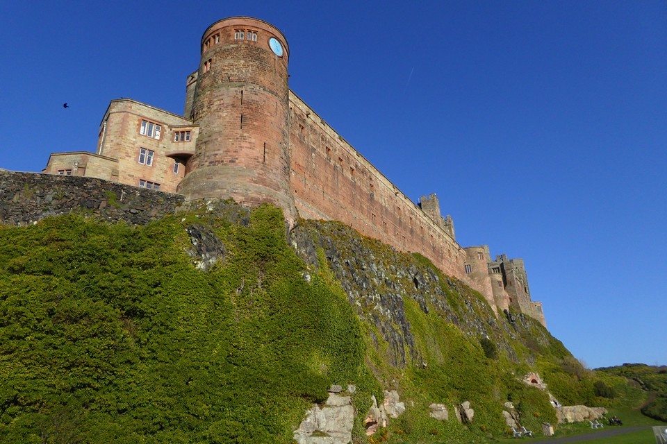 Bamburgh Castle (Hillfort) by thesweetcheat