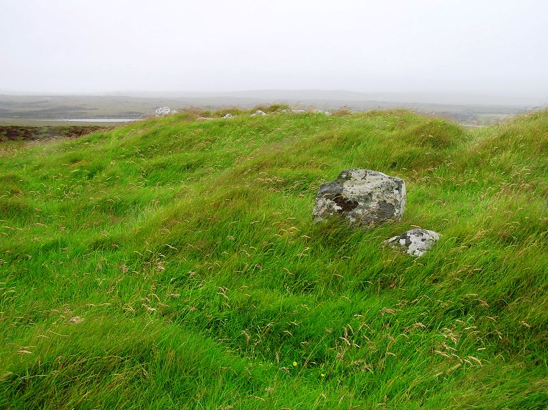 Craonaval North (Chambered Cairn) by drewbhoy