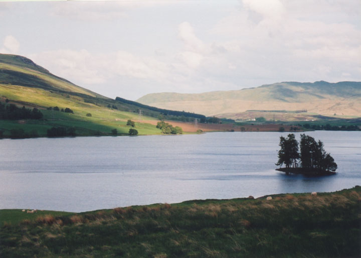 Loch Freuchie (Crannog) by BigSweetie