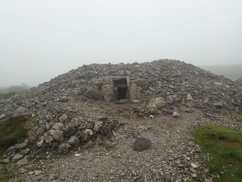Carrowkeel - Cairn H (Passage Grave) by thelonious