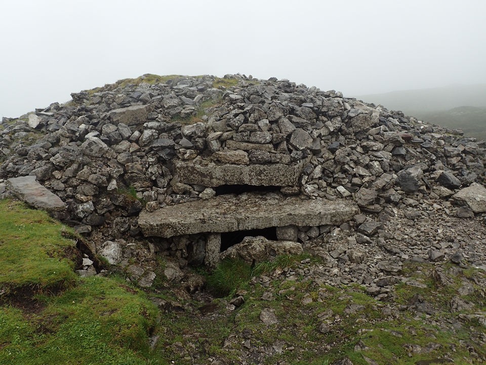 Carrowkeel - Cairn G (Passage Grave) by thelonious