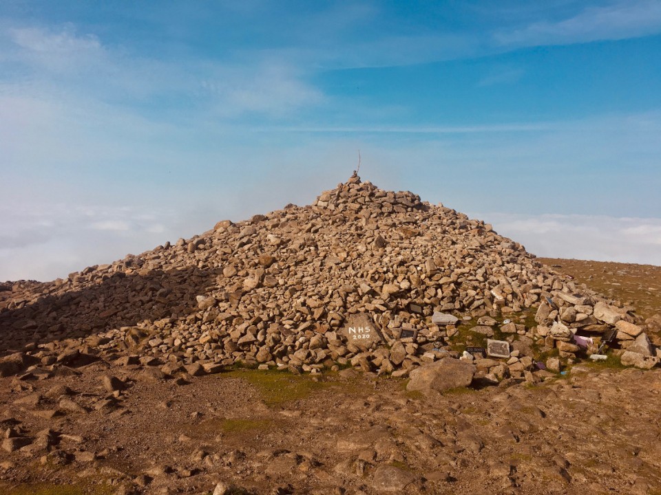 Summit of Slieve Donard (Cairn(s)) by ryaner